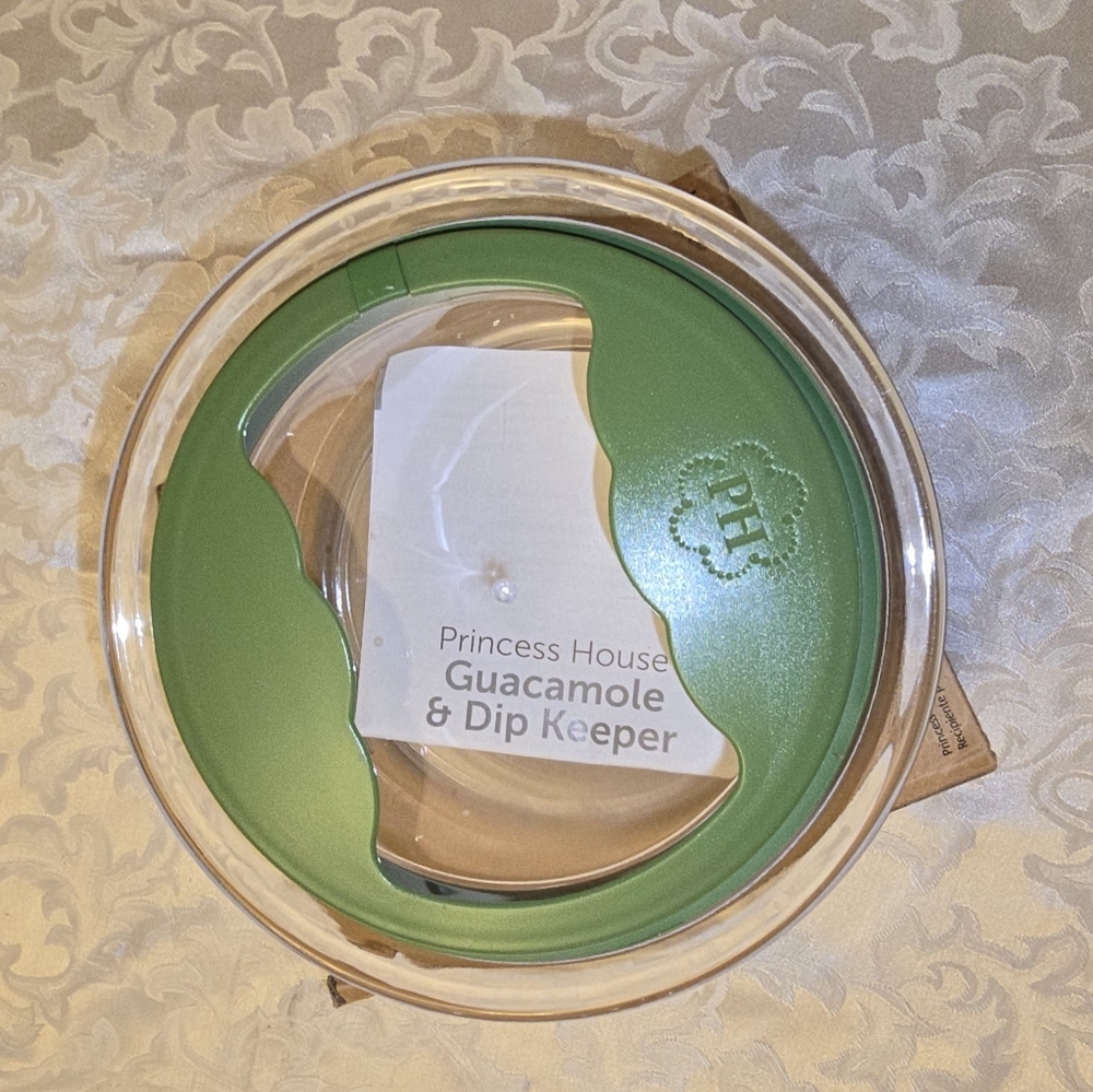 Princess House Guacamole & Dip Keeper NIB